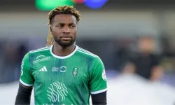 Saint-Maximin Fenerbahçe için İstanbul'a geldi