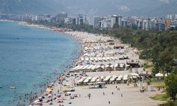 Antalya'da sıcak hava ve nem etkili oluyor