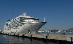 Bodrum'a "Seabourn Encore" kruvaziyeri 571 yolcu getirdi