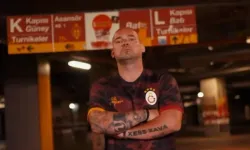 Galatasaray'dan Fenerbahçe'ye gönderme: Başrolde Sneijder var