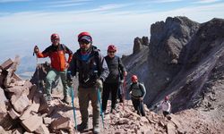 Erciyes Dağı'na 17 yılda 101 kez tırmandı