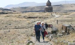 Kars'taki antik şehir yerli ve yabancı turistlerin gözdesi