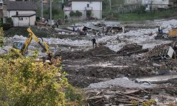 TİKA, insani yardım kolilerini felaketten etkilenen bölgedeki Bosna Herseklilere ulaştırdı