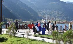 Trabzon'da üniversite eğitimi alan yabancı öğrenciler Uzungöl'ü gezdi