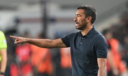 Van Bronckhorst’tan Semih Kılıçsoy açıklaması: Semih genç ve gelişim gösteren bir oyuncu