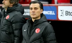 Montella: Türk Bayrağı'nı yüreğimizde hissediyoruz