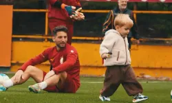 Dries Mertens'in oğluyla eğlenceli anları kamerada