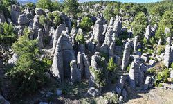 Antalya’daki "Adam Kayalar" turistlerin uğrak noktası oldu