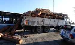 Burdur’da zincirleme kazada faciadan dönüldü