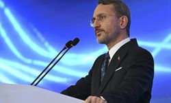 Fahrettin Altun: Yunanistan ile dostluğumuzu pekiştiren girişimlere desteğe hazırız