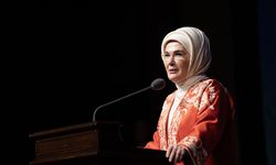 Emine Erdoğan Berat Kandili’ni kutladı