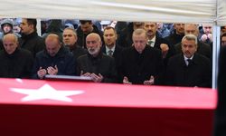 Cumhurbaşkanı Erdoğan, Rize'de Kıbrıs gazisinin cenaze törenine katıldı