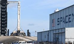 SpaceX'in Starship roketi 7'nci test uçuşunda parçalandı