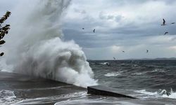 Meteorolojiden Doğu Karadeniz için fırtına uyarısı