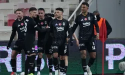 Beşiktaş, Sivasspor'u iki golle geçti