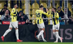 Fenerbahçe tur kapısını araladı: Anderlecht'i 3-0'lık skorla devirdi