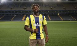 Allan Saint-Maximin, Fenerbahçe’de kaldı