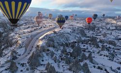 Kapadokya'da sıcak hava balonları 18 gün sonra gökyüzünü renklendirdi