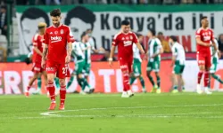 Beşiktaş, 9 kişi kalan Konyaspor'a yenildi