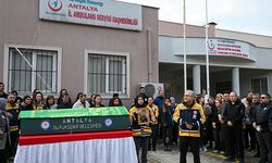 Antalya’da 4 kişi tarafından darbedilen sağlık görevlisi hayatını kaybetti