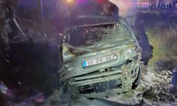 Kaza sonrası yanan otomobilde bir kişi hayatını kaybetti