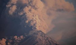 Guatemala'daki Fuego Yanardağı patladı