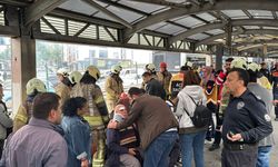 Beylikdüzü'nde metrobüs kazası: Çok sayıda yaralı var...