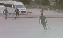 Adana’da sokak köpekleri çocuğa saldırdı
