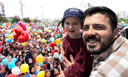 Ali Asaf’a görkemli destek! Binlerce balon gökyüzüne bırakıldı
