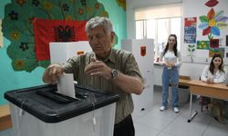 Arnavutluk'taki genel seçimde oy kullanma işlemi başladı