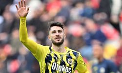 Fenerbahçe'de İsmail Yüksek'in sözleşmesi 2028'e kadar uzatıldı