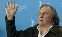 Gerard Depardieu’ye, cinsel saldırı suçundan 18 ay ertelenmiş hapis cezası