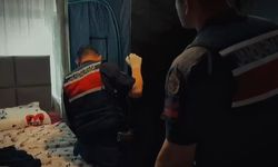 Giysi dolabının içini uyuşturucu serasına çevirmişler