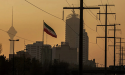 Küresel piyasanın korktuğu oldu! İran, Hürmüz Boğazı'nı kapattı