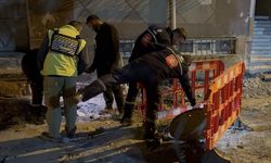 İstanbul'da rögarda patlama: Sokak trafiğe kapatıldı