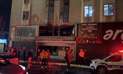 Küçükçekmece'de ayakkabı dükkanında korkutan yangın