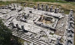 Lagina Hekate Kutsal Alanı'nda kentin giriş kapısı ve dükkanlar açığa çıkarılıyor