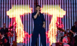 Murat Boz Manisa’da sevenlerini coşturdu