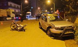 Otomobille kafa kafaya çarpışan motosiklet sürücüsü hayatını kaybetti