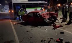 Tekirdağ’da otomobille minibüs kafa kafaya çarpıştı