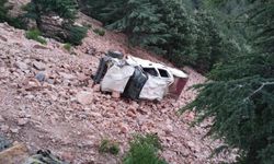 Gaziantep'te pikap uçuruma devrildi: 3 ölü