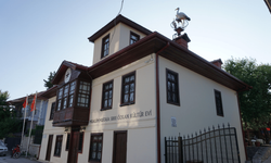 Gölhisar’daki 97 yıllık konak geçmişi bugüne taşıyor