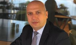 Mehmet Özmen kimdir , insan kaynakları alanında yaptığı çalışmalar nelerdir ?