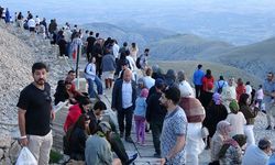 Nemrut Dağı binlerce turisti ağırladı