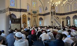 Japonya’da Kurban Bayramı namazı 3 kez kılındı
