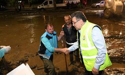 Trabzon Büyükşehir Belediye Başkanı Genç, sel bölgesinde incelemelerde bulundu