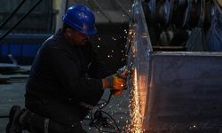 Ücretli çalışan sayısı nisanda yıllık bazda yüzde 2,4 arttı