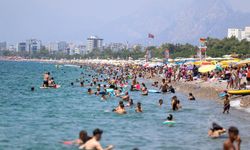 Yeni haftada kavurucu sıcaklar geliyor: Hangi bölgeler etkilenecek?