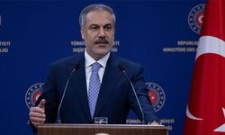 Bakan Fidan, Birleşik Krallık ve Almanya’nın dışişleri bakanları ile görüştü