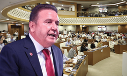 Muhittin Böcek’in fişi çekildi